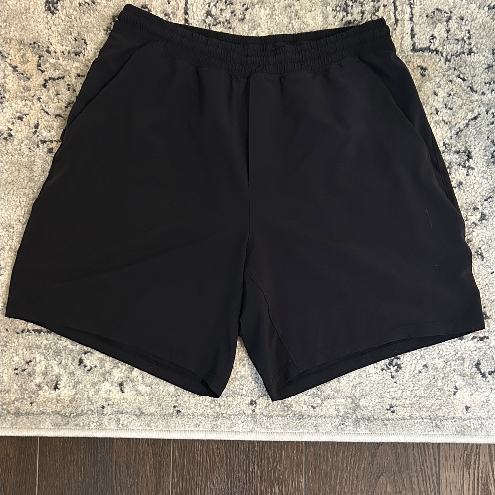 lululemon athletica Men's Black Athletic Shorts: pace breaker linerless. 5 inch